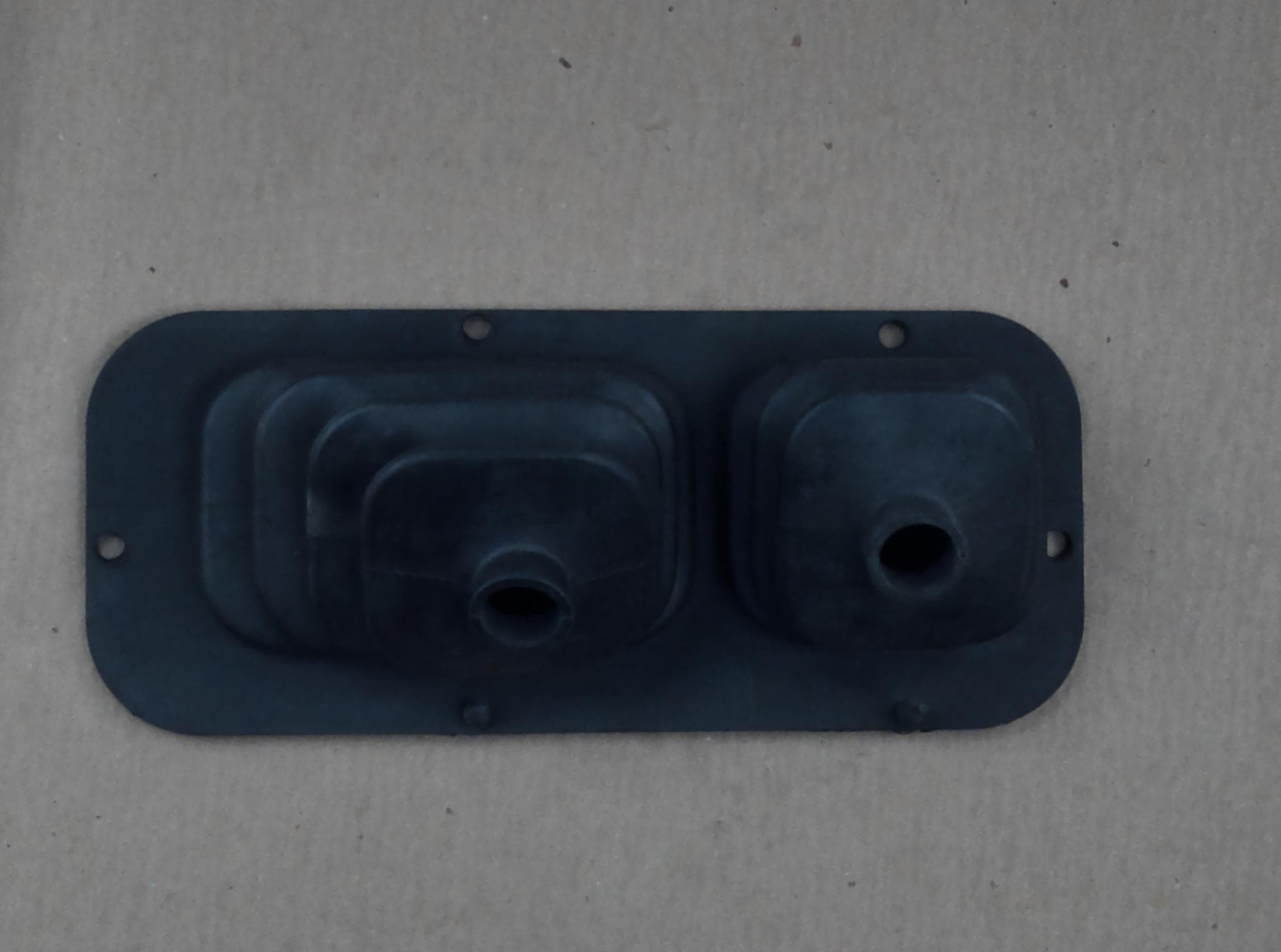 Cover M/shift Dust