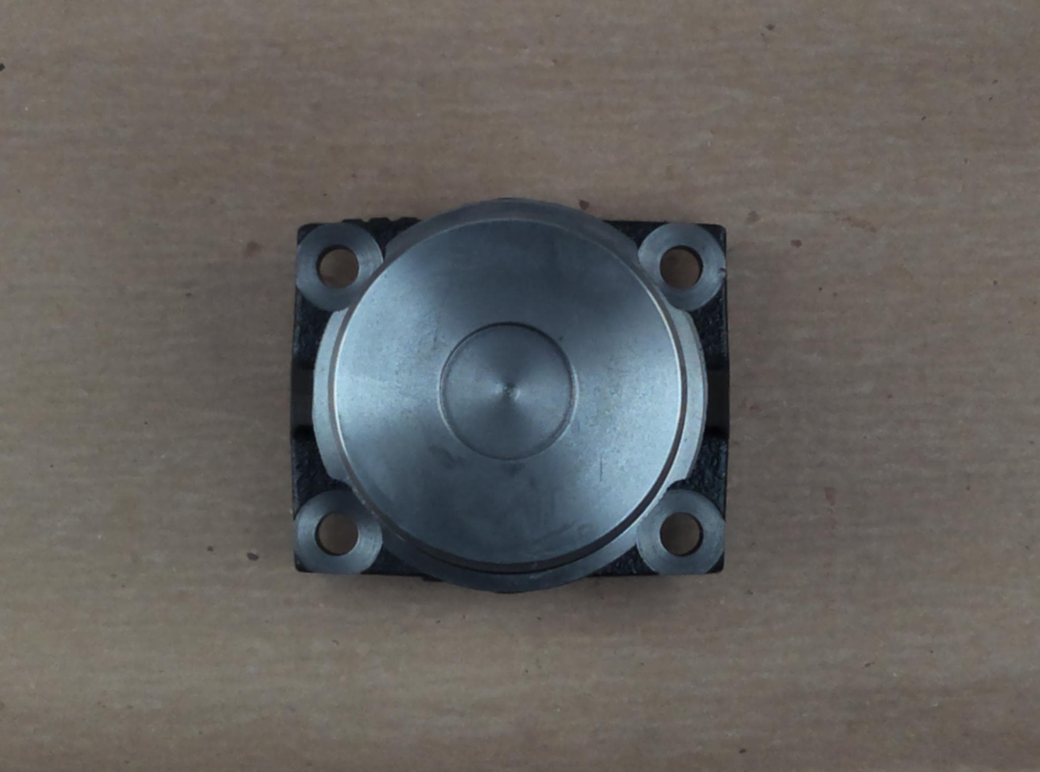 Holder Front Pivot
