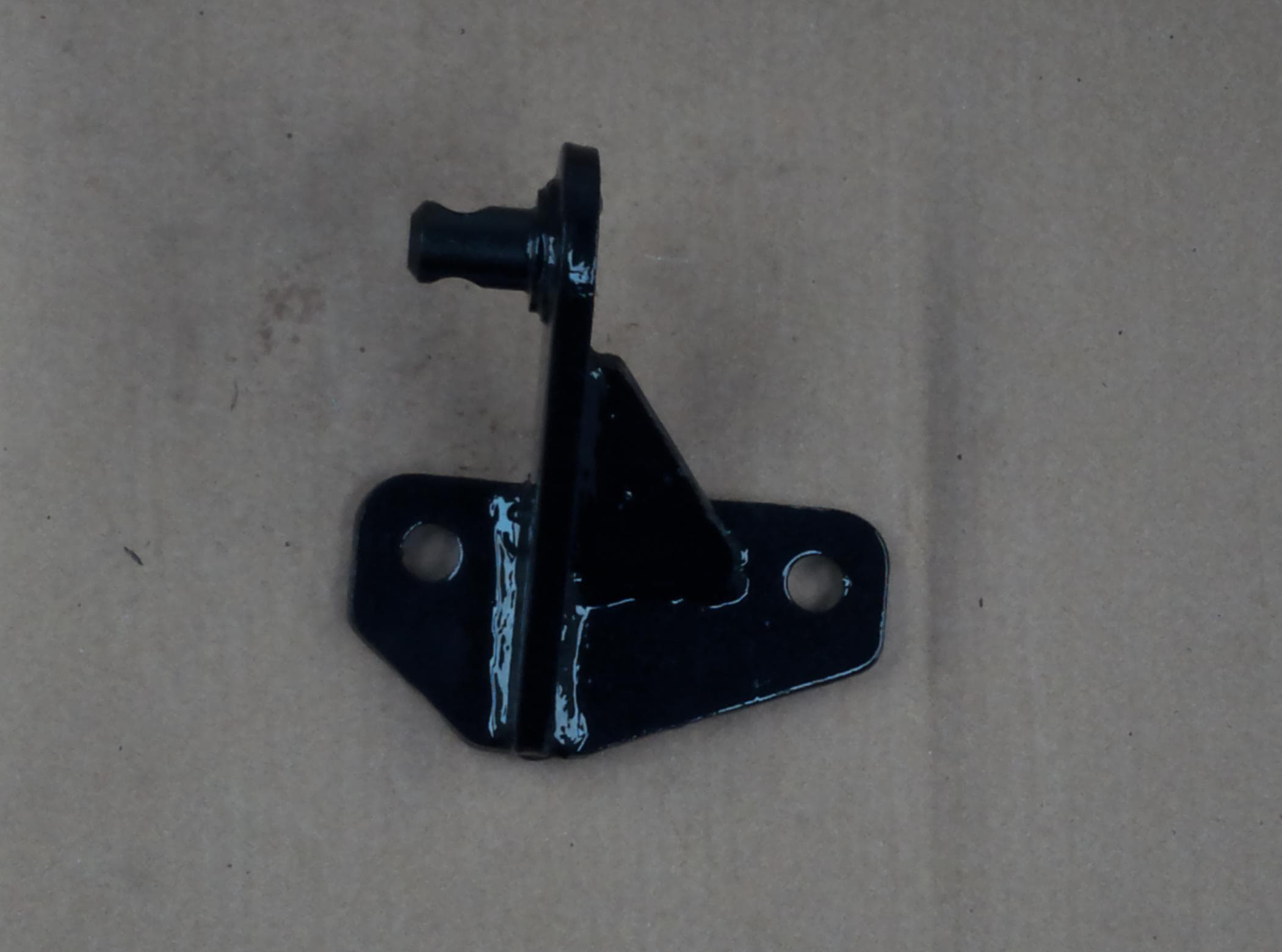 Bracket Check Chain