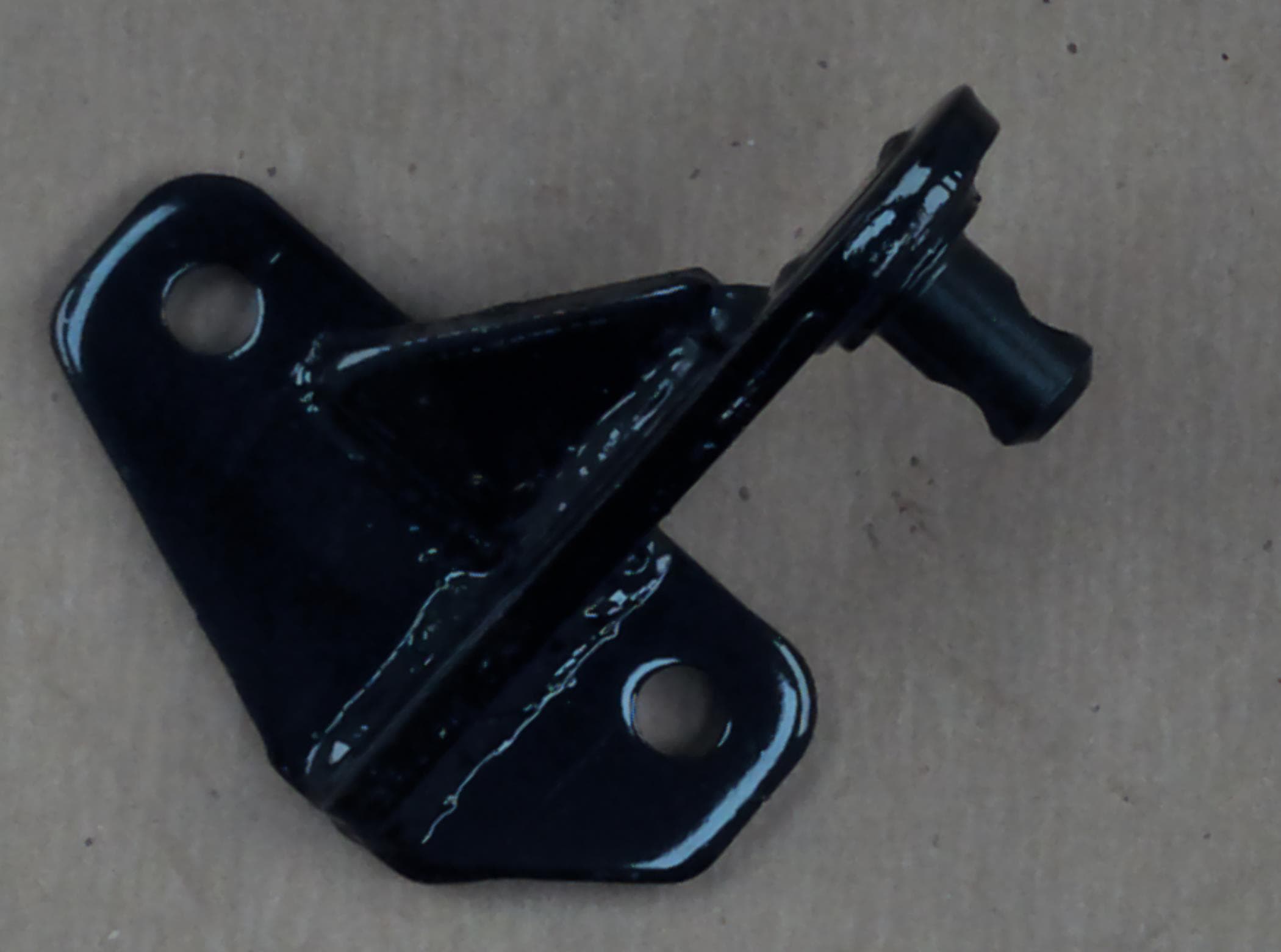 Bracket Check Chain