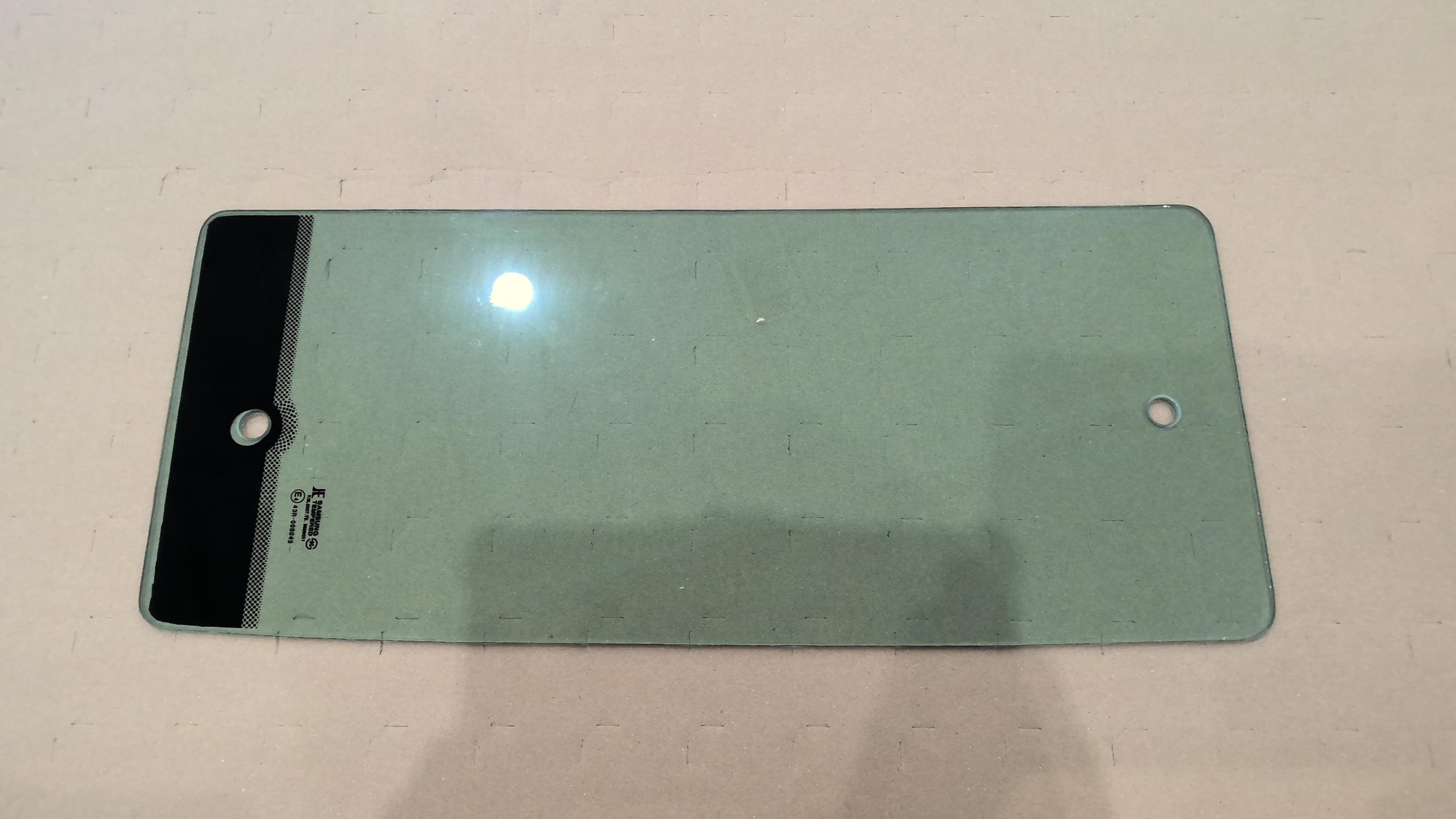 *nla*window Assy Front Low LH Trg863