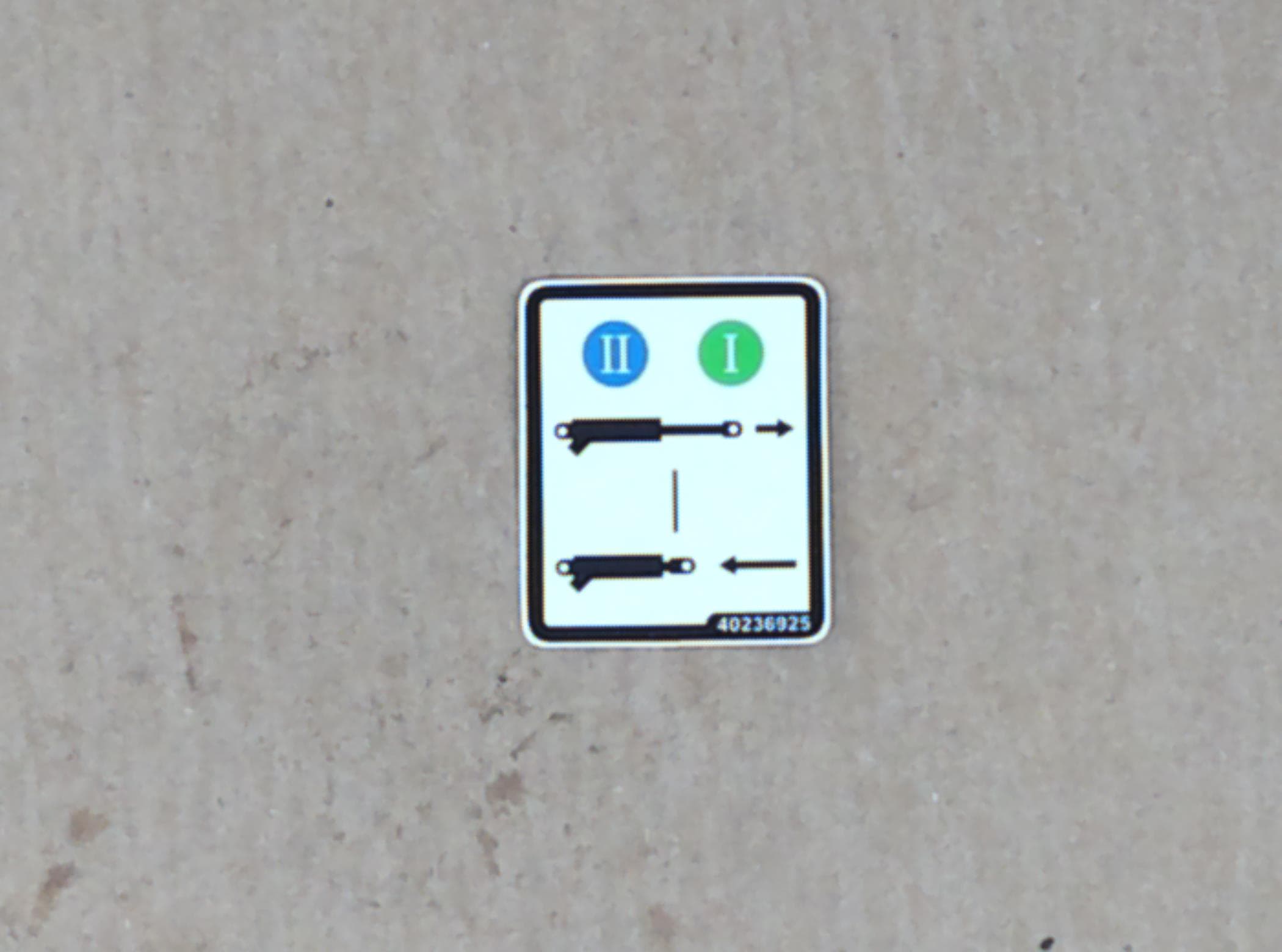 Decal Aux Control Trg980