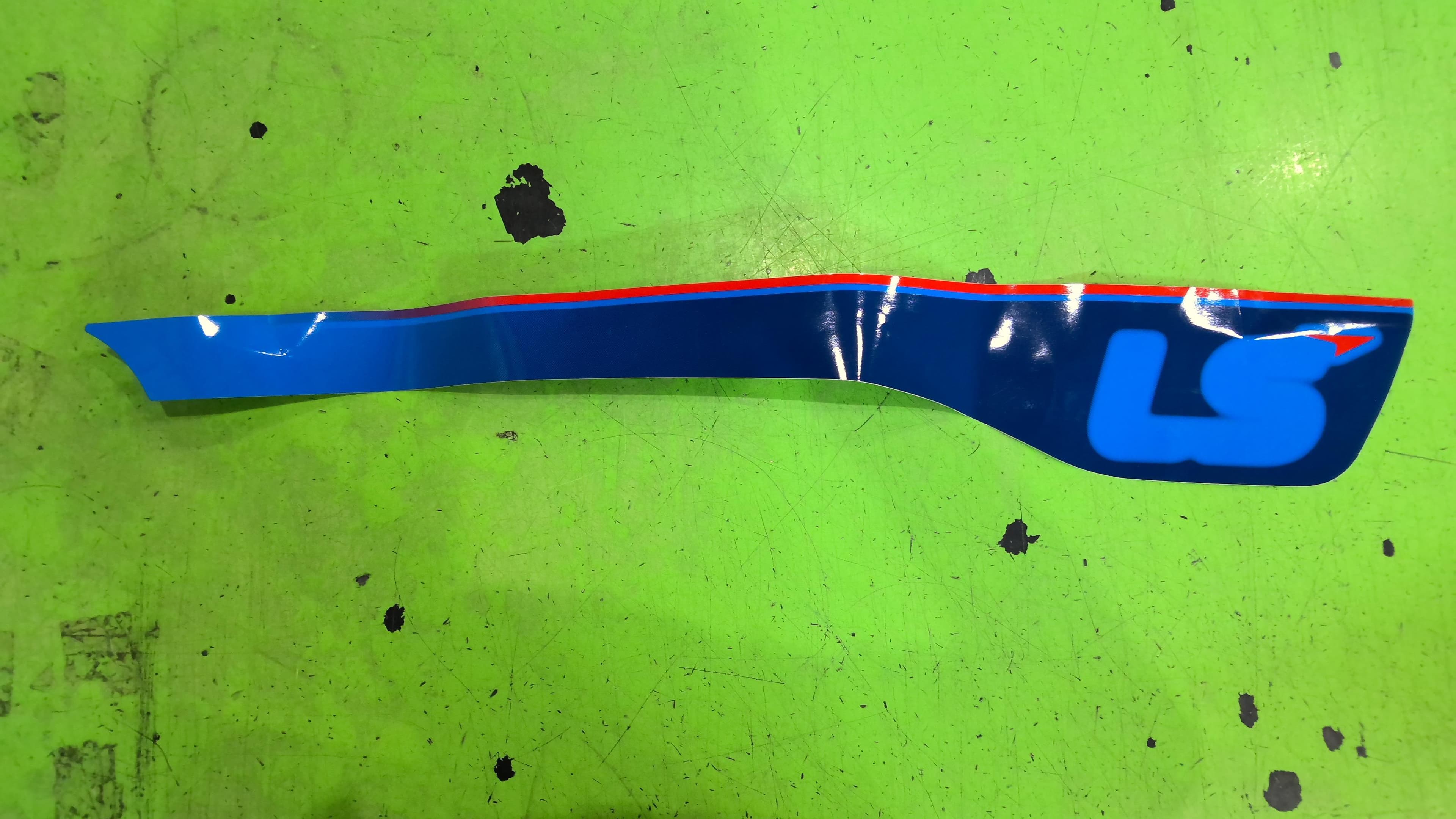 Decal Ls Left