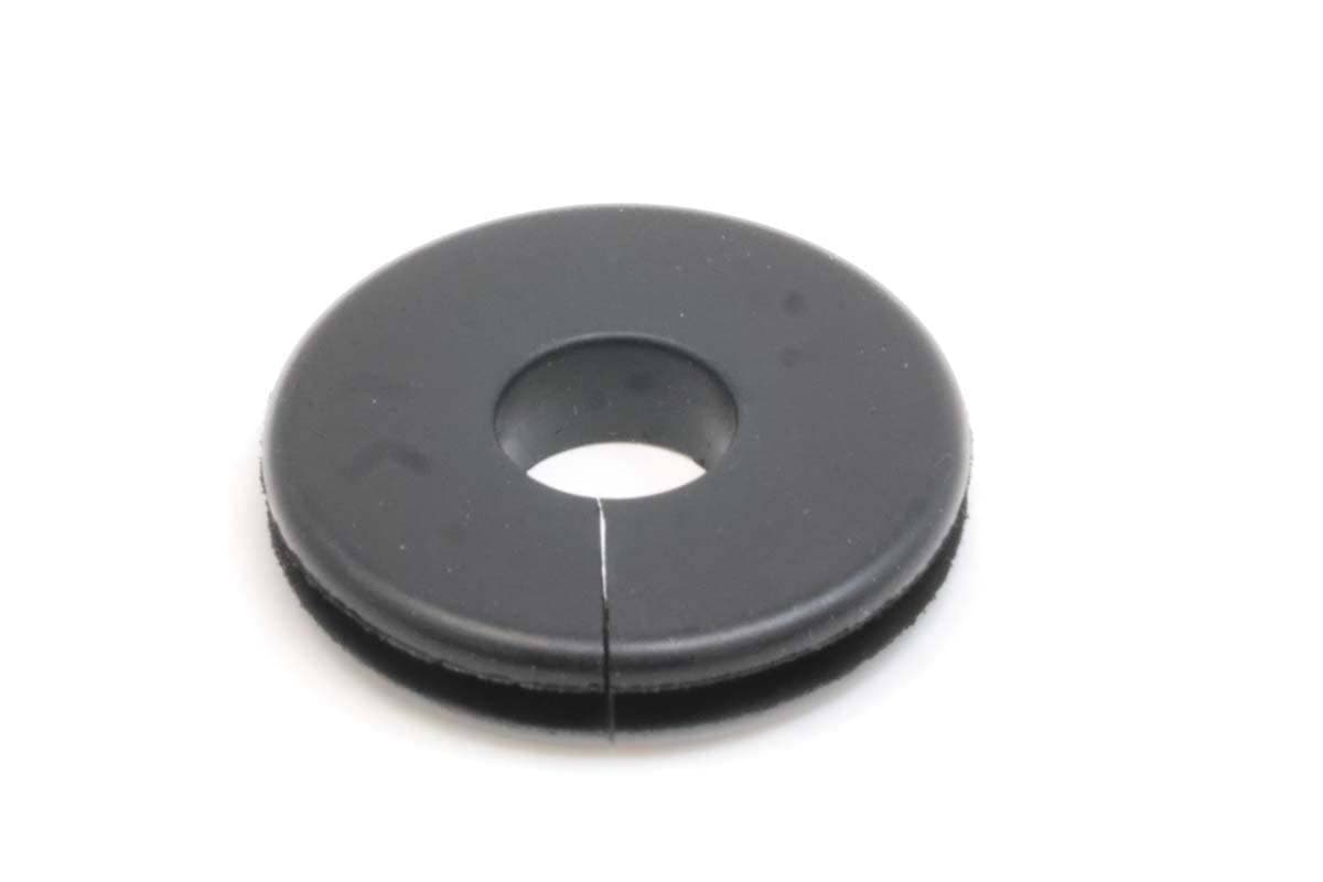 Grommet