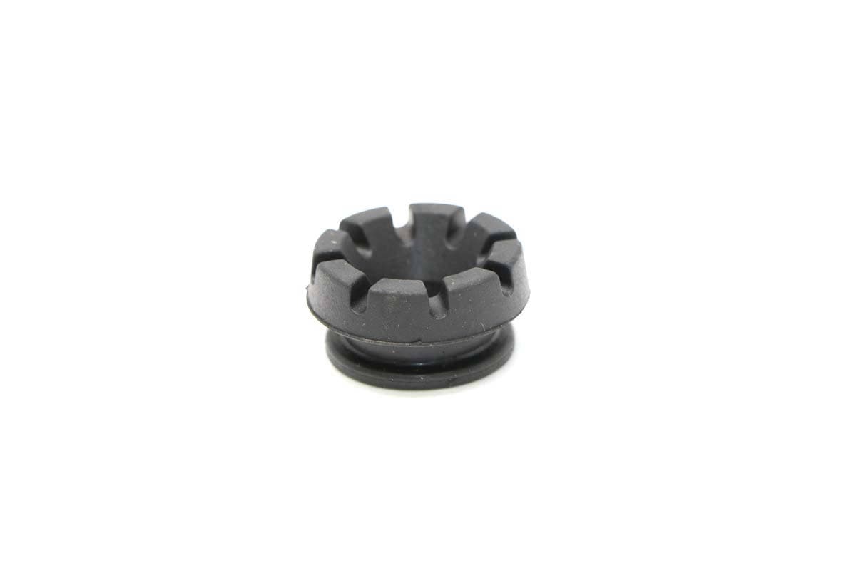 Grommet, Latch