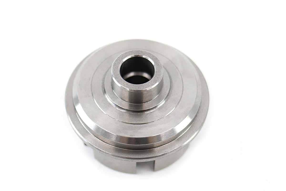 Housing Clutch