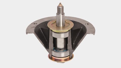 Ferris IS® 2600 Series — 61" deck, Yanmar® 3TNM74F Diesel — view 12