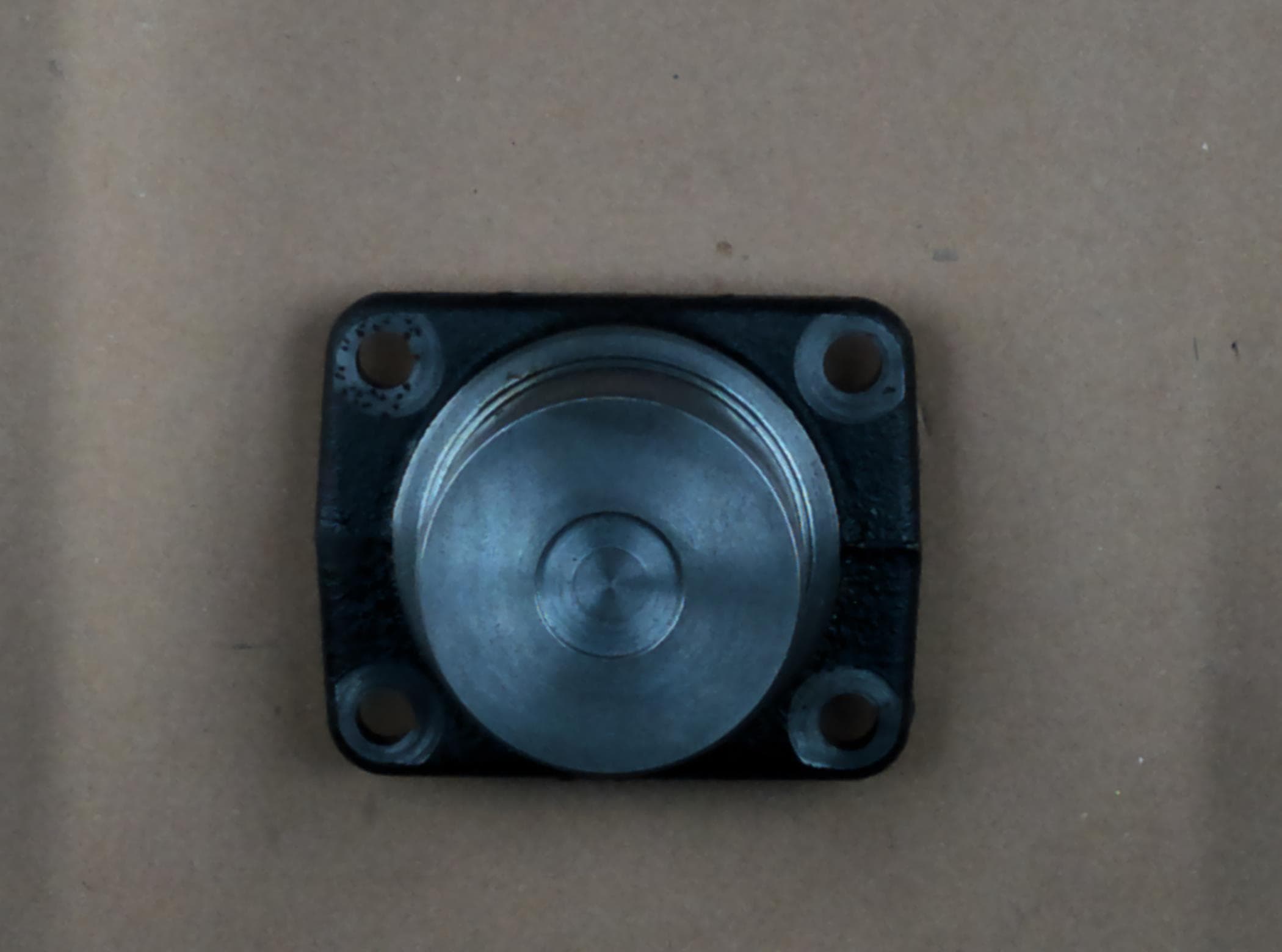 Holder Front Pivot