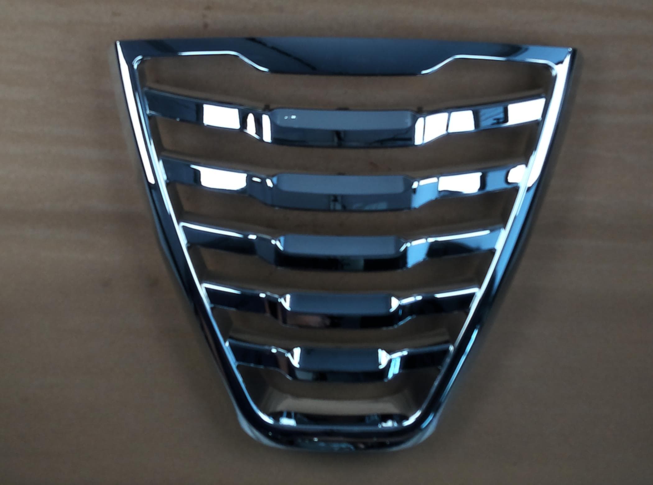Grille Center T4 U