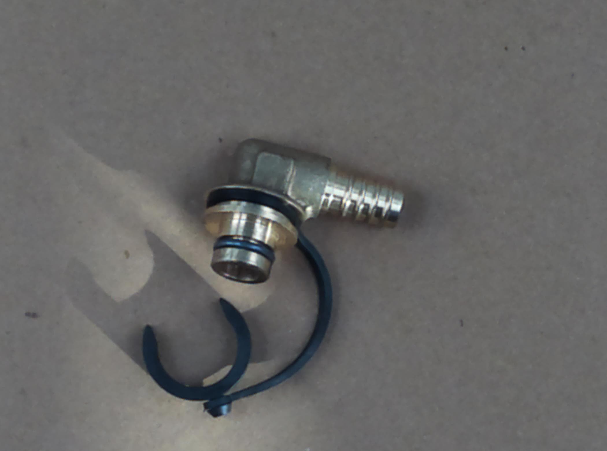 Connector Coolant V/v Wabco