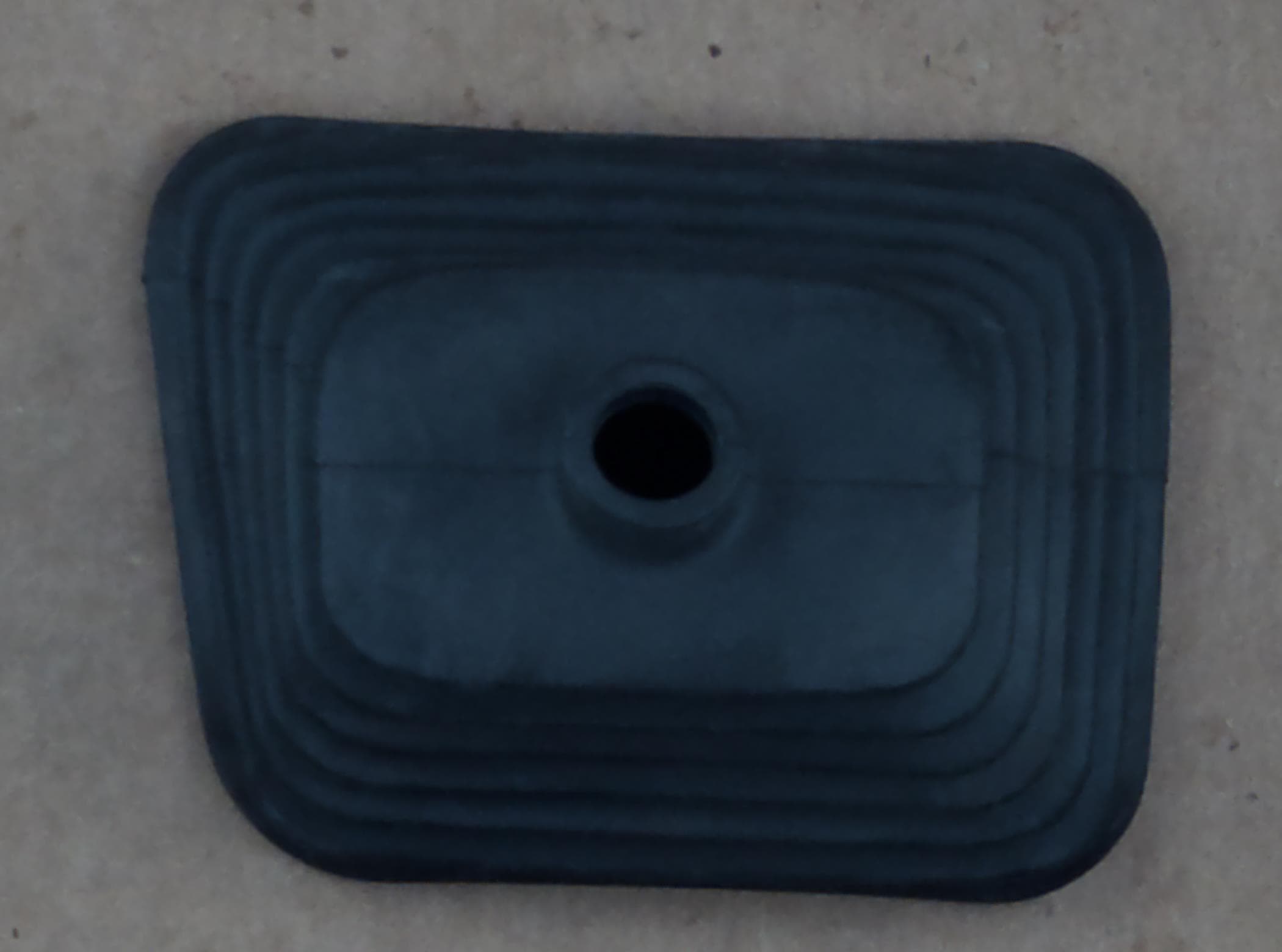 Cover Rubber Main Shift Xj