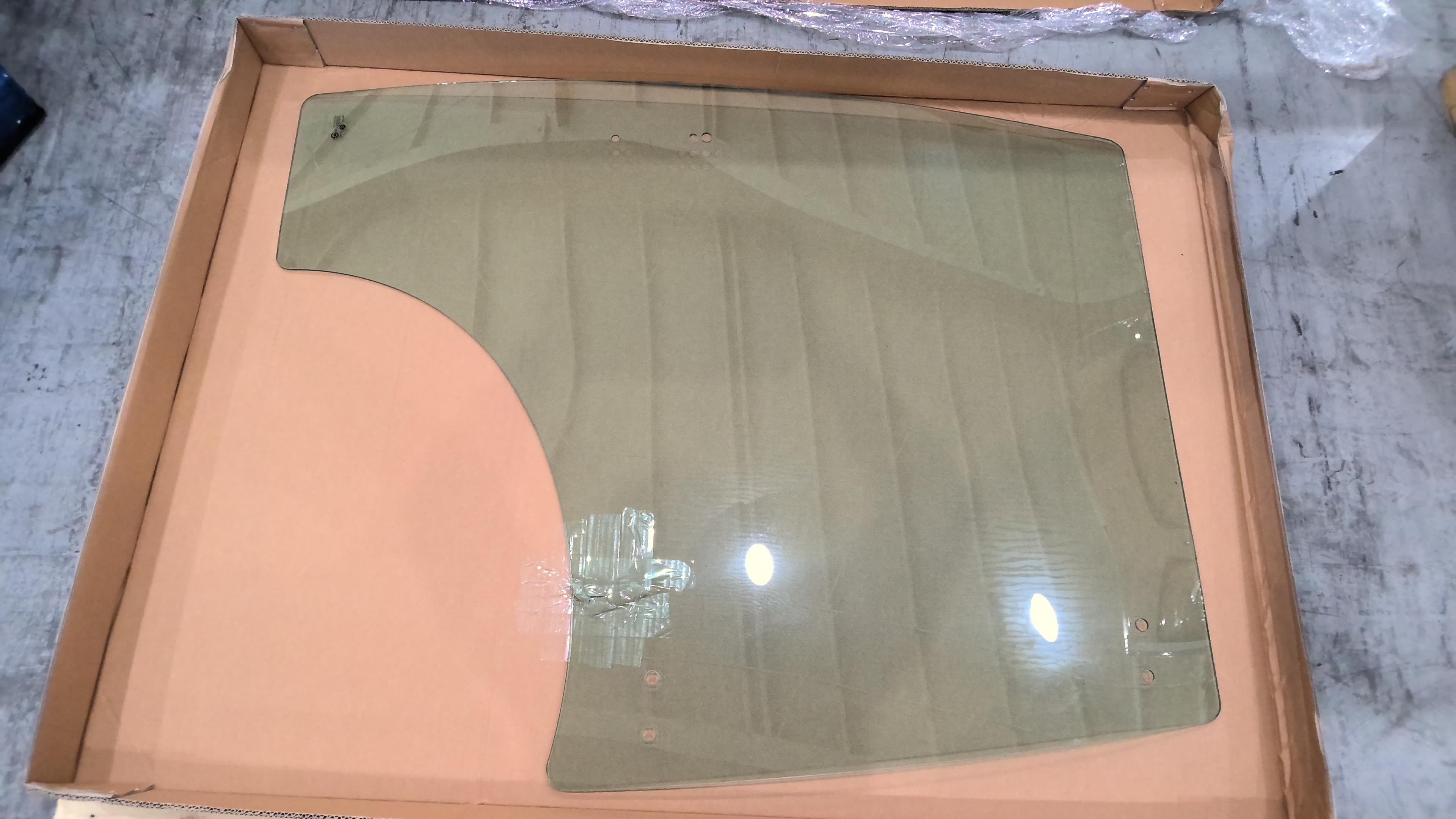 Glass Door Xj Left