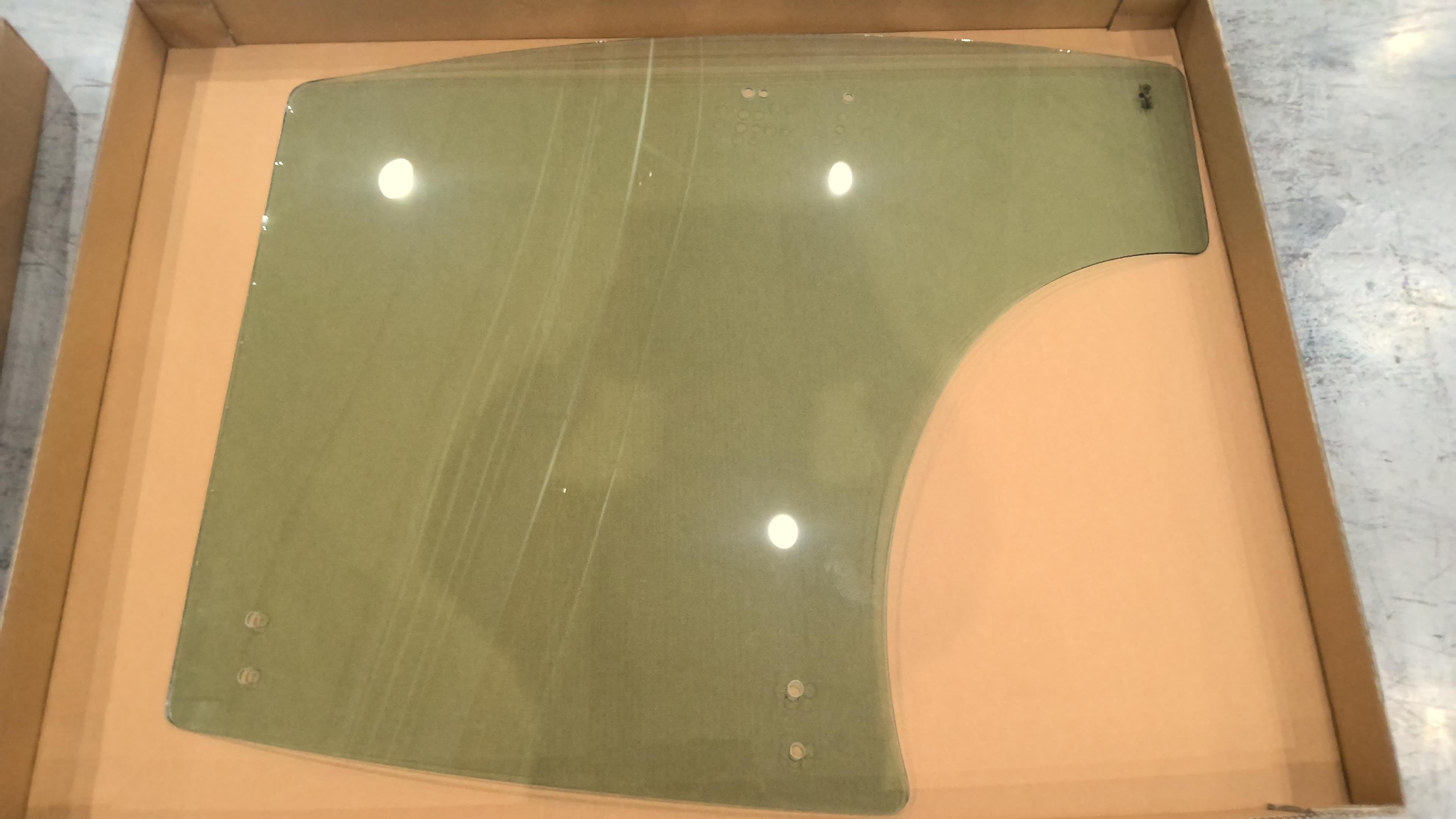 Glass Door Xj Right