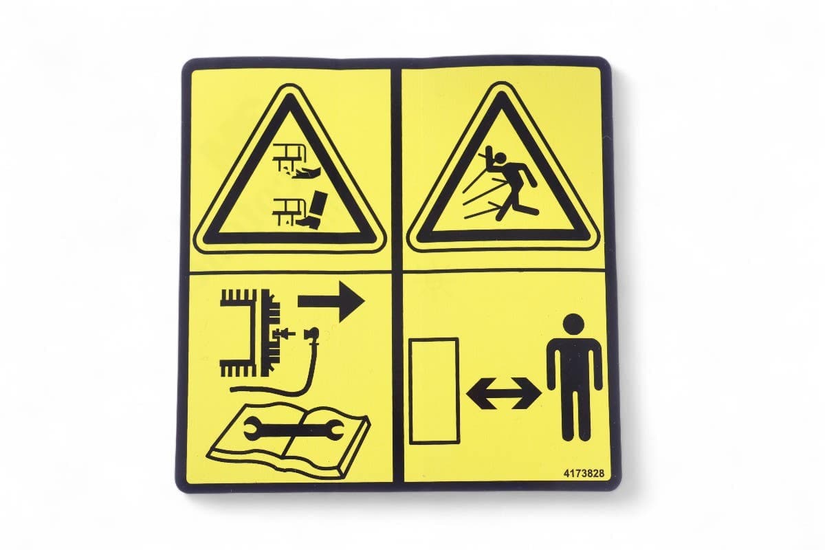 Label-Blades, Thrown Object