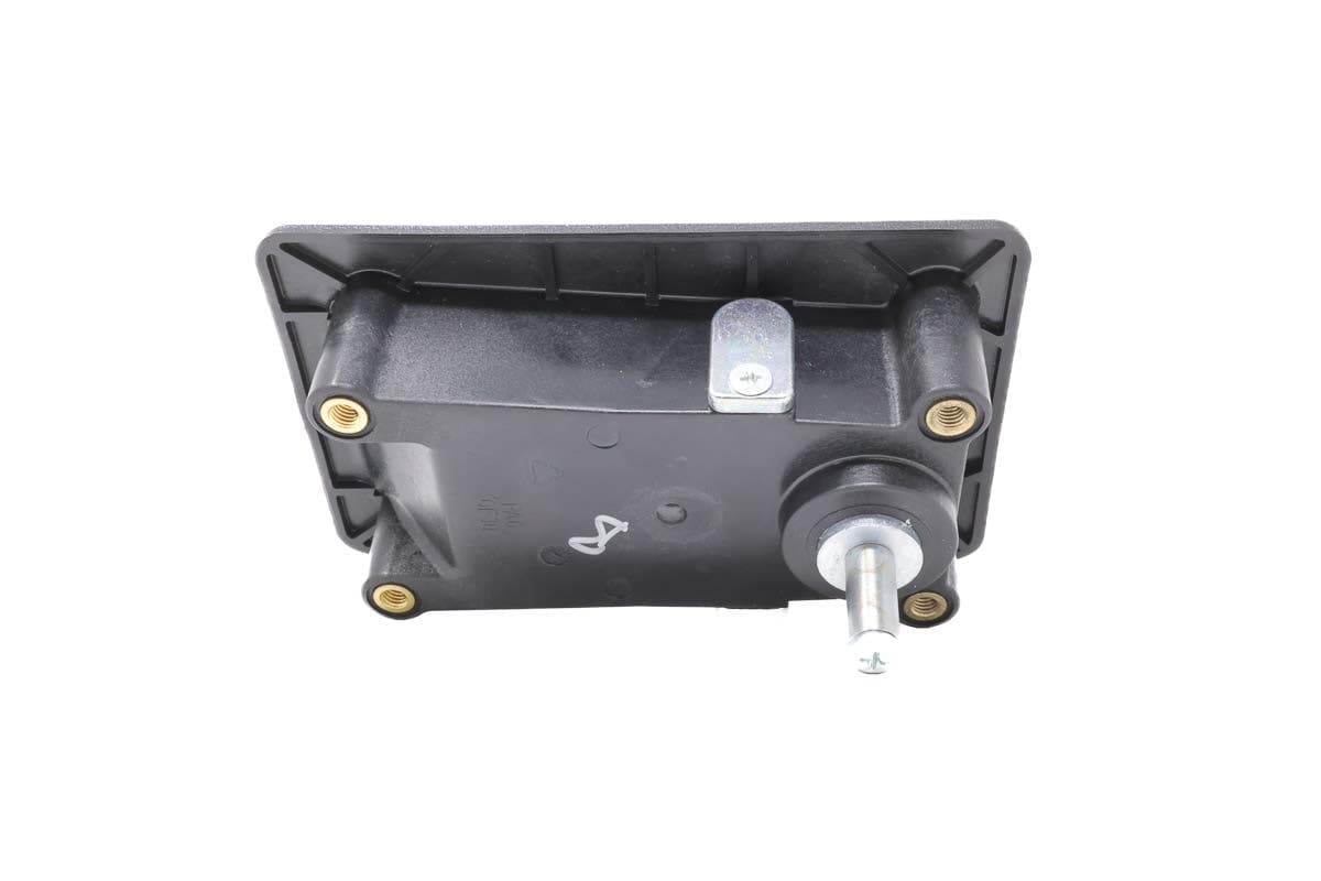 Latch Door