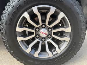 2020 GMC Sierra 1500 AT4 - Photo 11