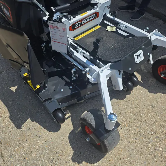 Bobcat ZT6000 Zero-Turn Mower