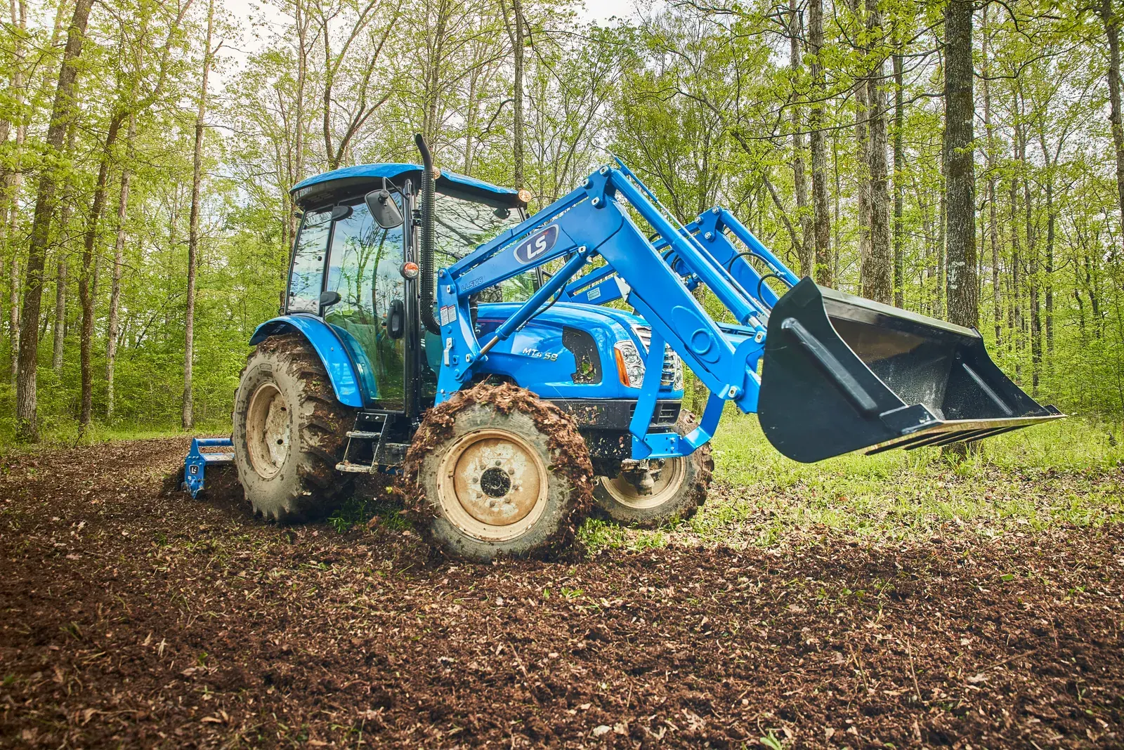LS cab tractor with front loader